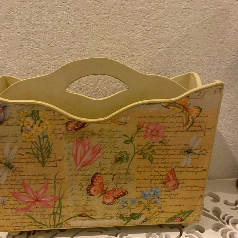 Signed Vintage Off 5th Yellow Floral Butterfly Country Wood Magazine Holder 15”H
